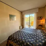 Arcachon: Appartement Proche Plages Avec Balcon Et Parking - Fr-1-433-136
